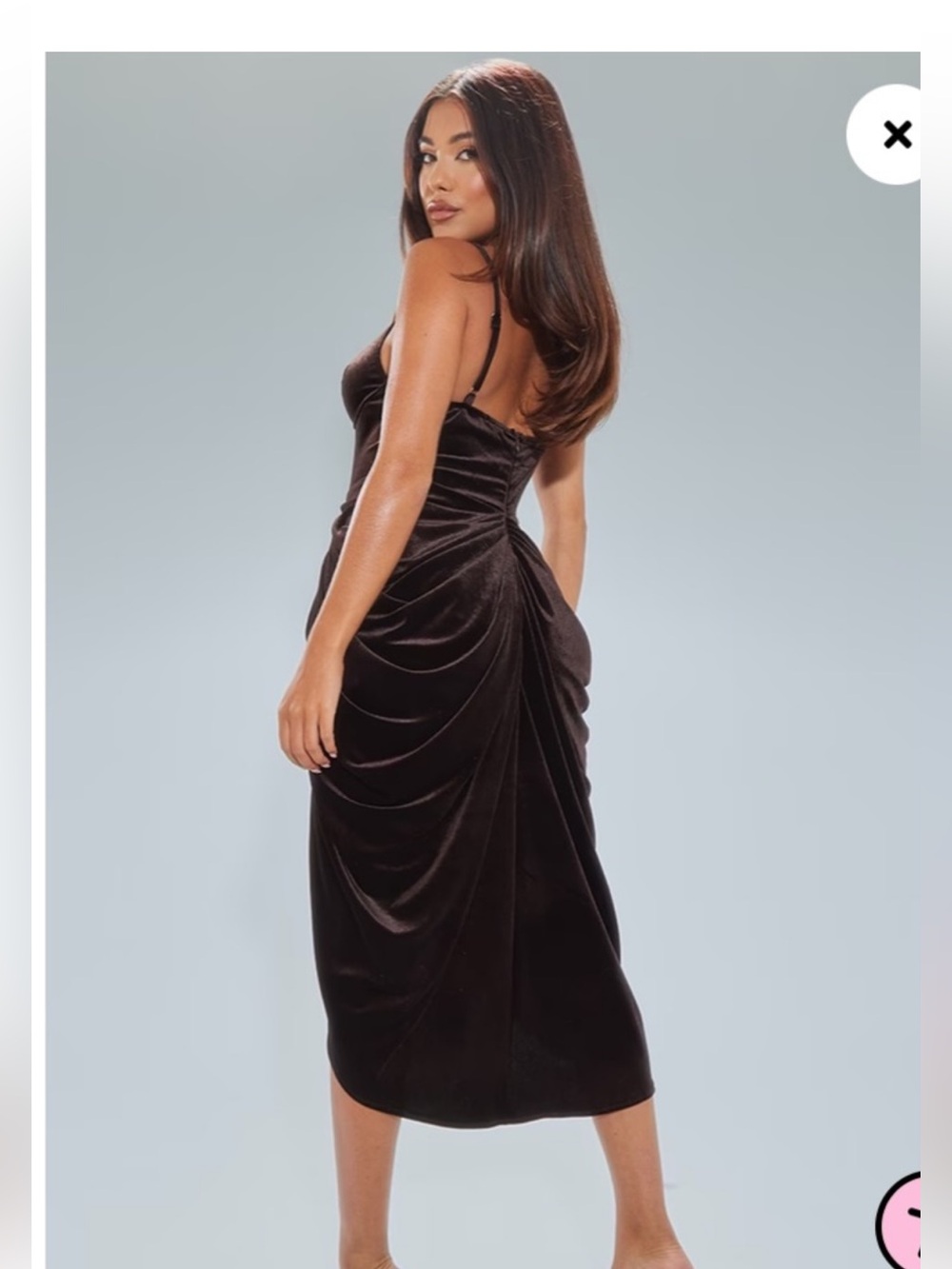 PrettyLittleThing Brown velvet ruched midi dress - Picture 4 of 9